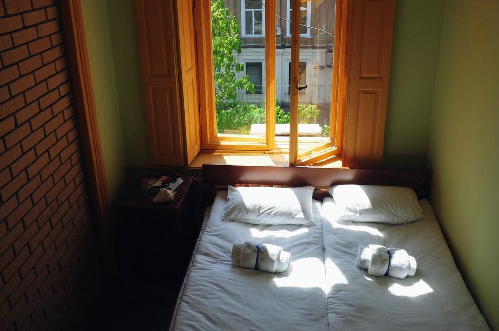 Elementary Hostel Odessa Dış mekan fotoğraf